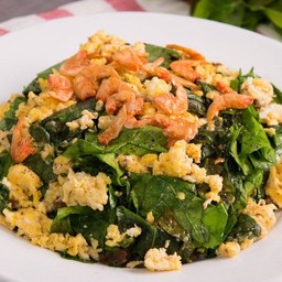 ใบเหลียงผัดไข่