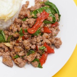 129ผัดกะเพรา หมูสับ/หมูชิ้น/ไก่