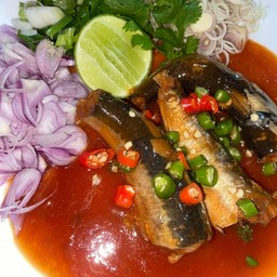 ยำปลากระป๋อง (สามแม่ครัว)