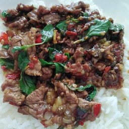 กระเพราเนื้อ