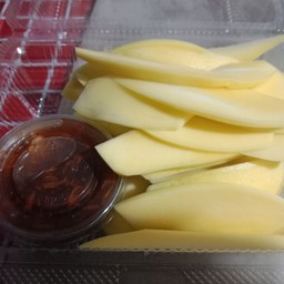 ชุดมะม่วงเปรี้ยวน้ำปลาหวาน