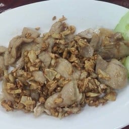 125หมูกระเทียมพริกไทย