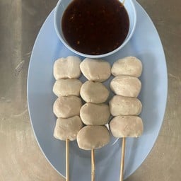 ลูกชิ้นปิ้ง3ไม้