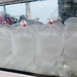 น้ำมะพร้าว (เฉพาะน้ำไม่มีเนื้อมะพร้าว)