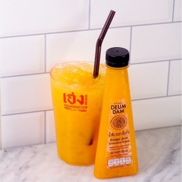 น้ำส้มคั้นสด / Freshly Squeezed Orange Juice