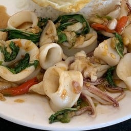 184ผัดกะเพราทะเล(ปลา/กุ้ง/หมึก)