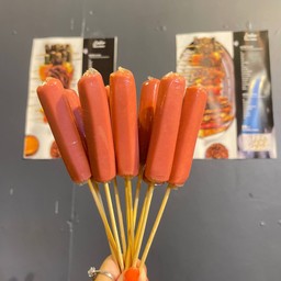 ไส้กรอกแดง