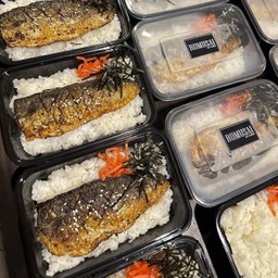 ข้าวหน้าปลาซาบะ