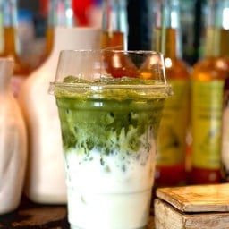 มัทฉะลาเต้ Matcha latte