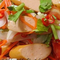 ยำไส้กรอกไก่