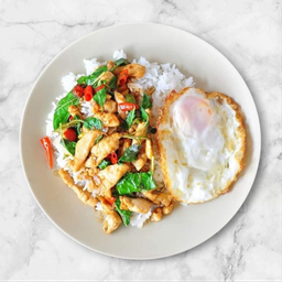 ข้าวผัดกระเพราไก่