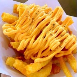 เฟรนช์ฟรายส์&ไก่ไม่มีกระดูกราดชีส