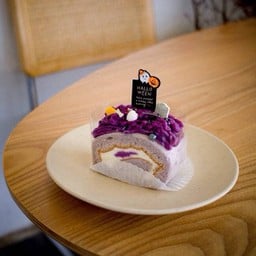 Purple Sweet Potato Cake Roll (Halloween)