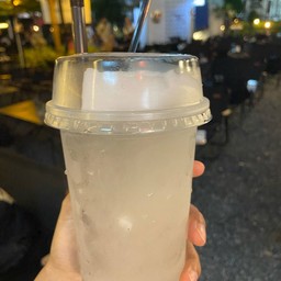 มะพร้าวสดเย็น