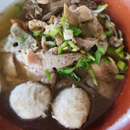 เกาเหลารวมพิเศษ