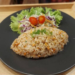 ข้าวผัดแซลมอน