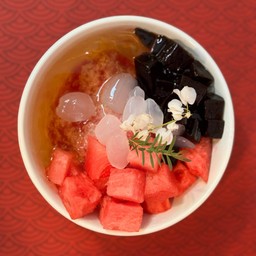 โอ้วเอ๋วน้ำแดง