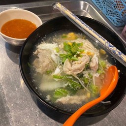 สุกี้น้ำหมู