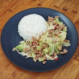 ผัดกะหล่ำปลี (ราดข้าว)