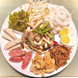 ตำถาดไหลบัวกุ้งสดปลาร้า