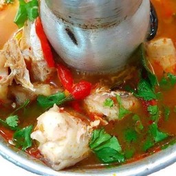 ต้มยำหัวปลาเก๋าน้ำข้น หม้อไฟ