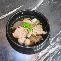 ก๋วยเตี๋ยววัดดงมูลเหล็ก เฮียเม้งเจ้าเก่า สาขาพัทยา