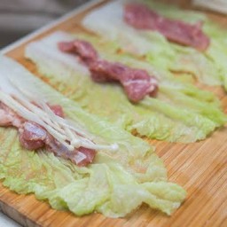 [อร่อยซ่ากับโค้ก] สุกี้โรล หมูสไลด์ +  โค้ก ไม่มีน้ำตาล (กระป๋อง) 