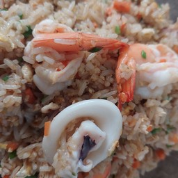 ข้าวผัดทะเล