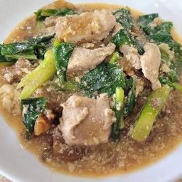 ราดหน้าหมูหมัก