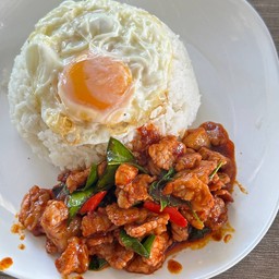 ผัดพริกแกงหมูชิ้น