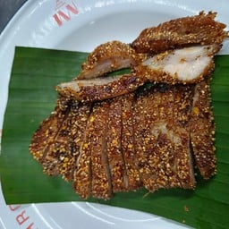 คอหมูย่างคลุกฝุ่น