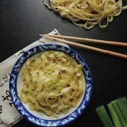 บะหมี่แบน 1 ก้อน
