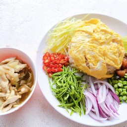 ข.คลุกกะปิ(หมูหวานเป็นหมูชิ้นผุดซอสหวานนะคะ)