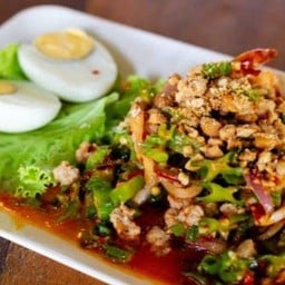 ยำถั่วพูหมูสับ