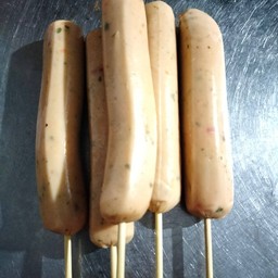 ไส้กรอกกะเพรา (อร่อยต้องลอง)