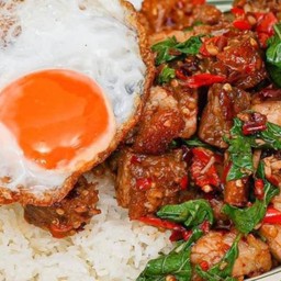 ข้าวหมูกรอบ ไก่ทอดกรอบ พุงกาง
