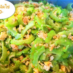 มะระผัดไข่