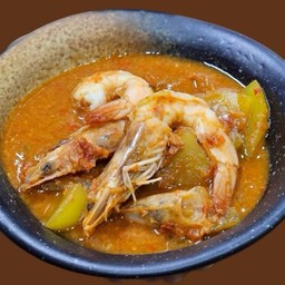 Ta10 แกงส้มกุ้ง  Sour Curry Prawn