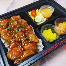 ข้าวหน้าไก่ทอด บอนชอน