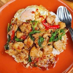 คุณหญิงไก่ทอดส้มตำ บ้านเอื่ออาทร ซอย4
