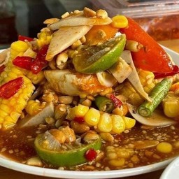 ตำข้าวโพดไข่เค็ม