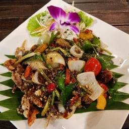 ปูนิ่มผัดพริกไทยดำ