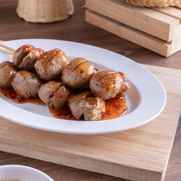 ลูกชิ้นเนื้อปิ้ง 5 ไม้