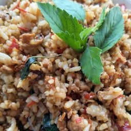 ข้าวผัดคลุกกระเพราไก่ๆๆ