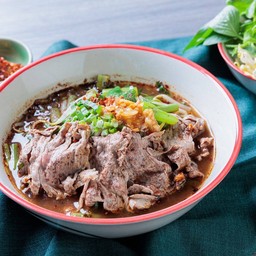 ก๋วยเตี๋ยวเรือเนื้อสไลซ์