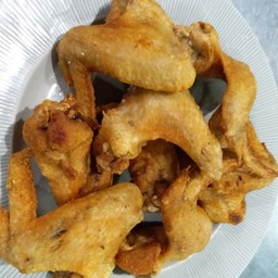 ปีกไก่ทอด 4 ชิ้น