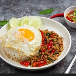 ตามสั่งลำกอไผ่ ฉลองกรุง