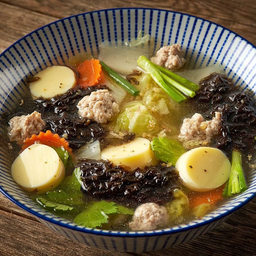 แกงจืดเต้าหู้หมูสับสาหร่าย