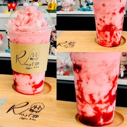 นมสดสตรอเบอรี่ปั่น