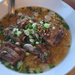 ข้าวต้มกระดูกหมู(พิเศษ)